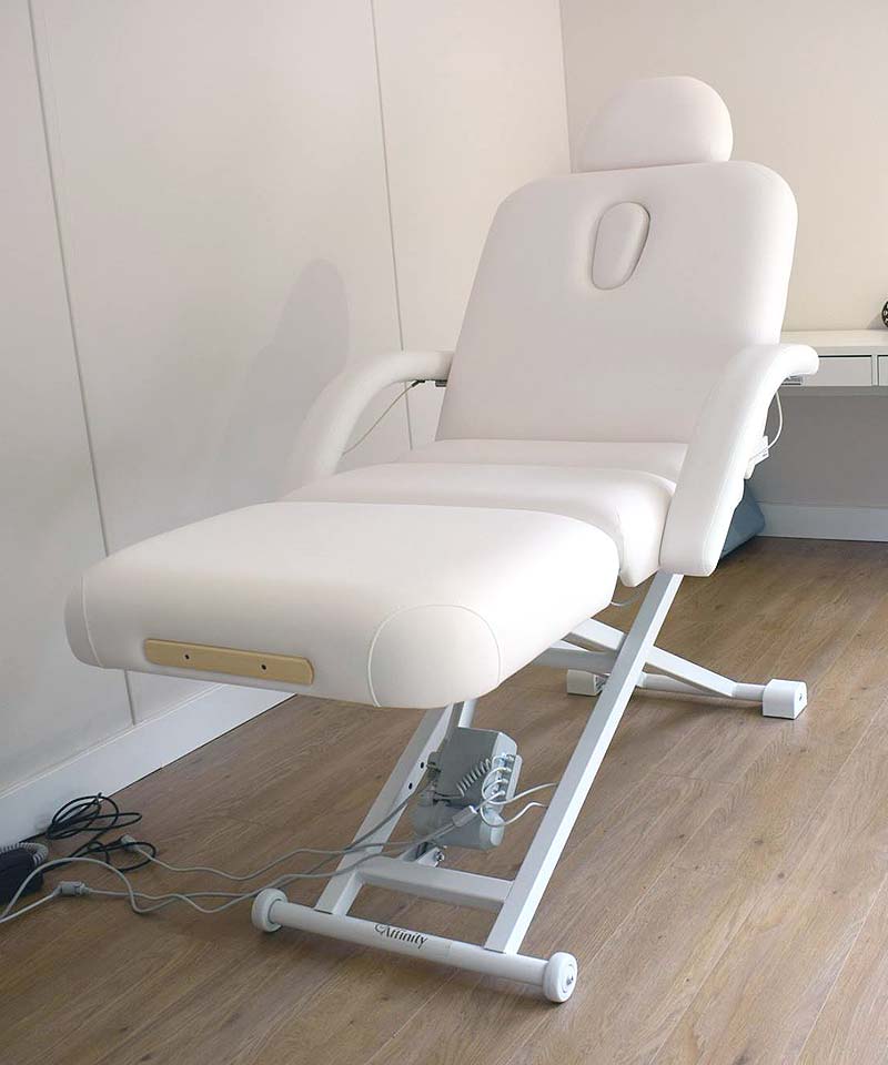 Electric massage tables