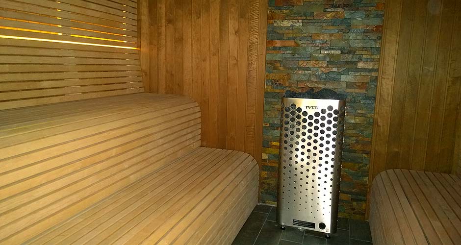 custom made luxury sauna