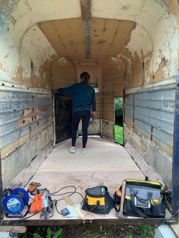 Horsebox Saunas This Years Trendy Mobile Wellness Addition Leisurequip